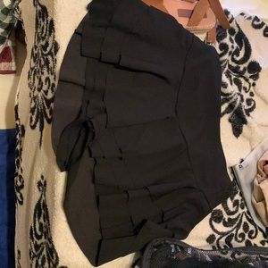 Ruffle black skort